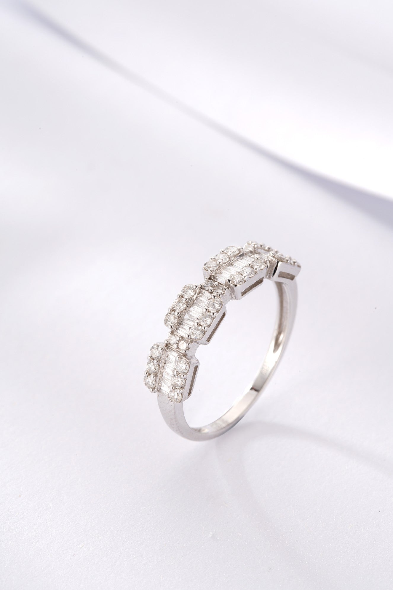 Diamond Cluster Ladder Ring - Unique Jewelry Piece - White Diamond Ring