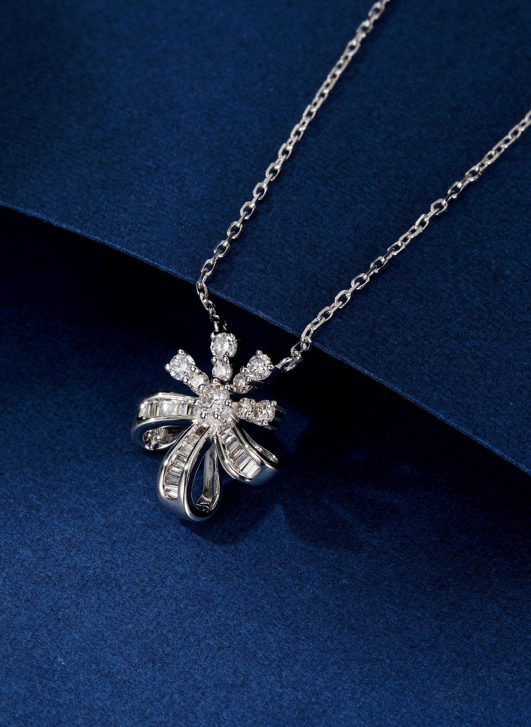 Diamond Coconut Pendant Jewelry - Exquisite Design & Craftsmanship - White Diamond Pendant