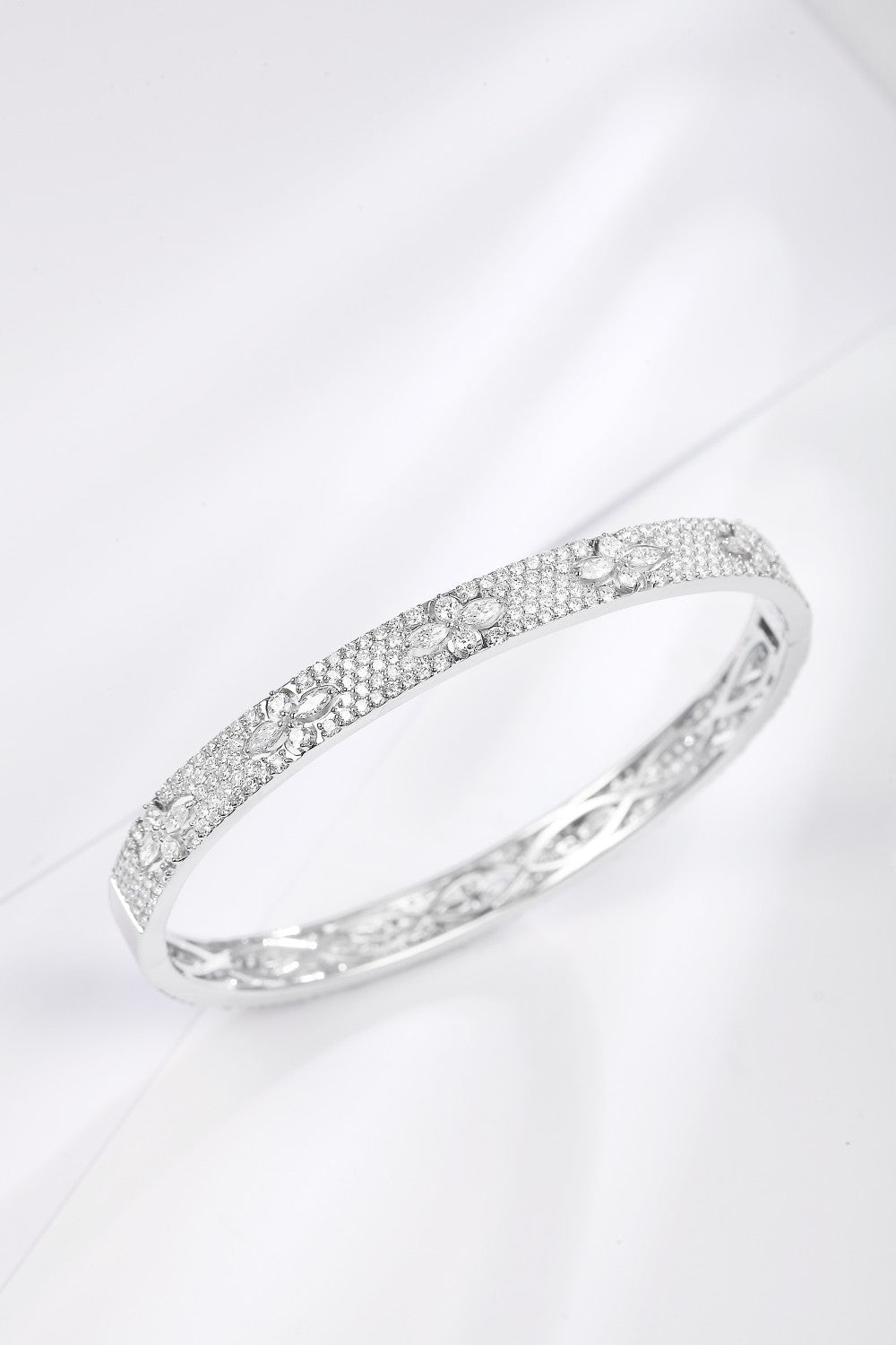 Diamond Cross Bracelet - Luxurious Jewelry Piece - White Diamond Bracelet