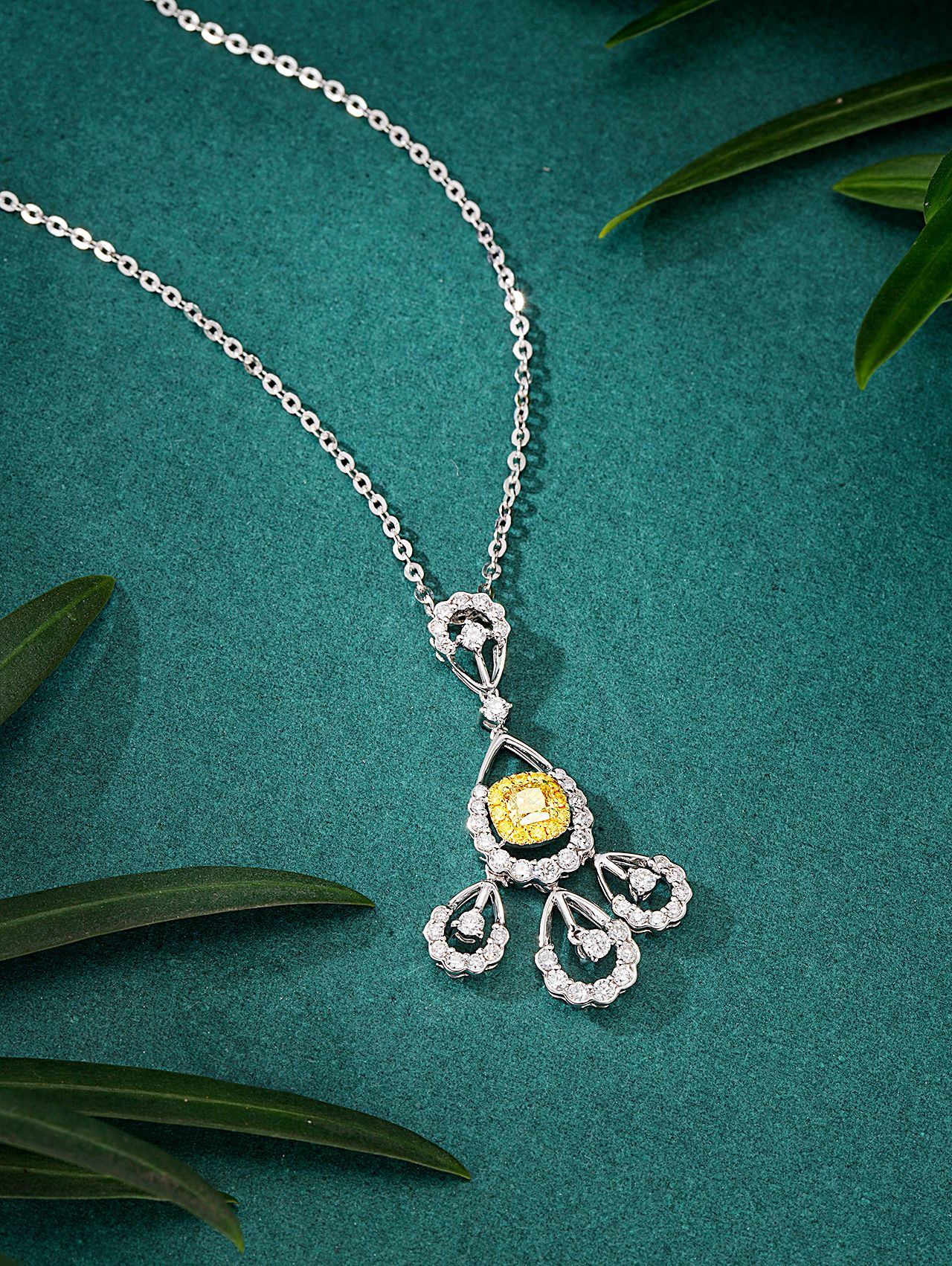 Diamond Drop-Shaped Fan Pendant Jewelry - Yellow Diamond Pendant