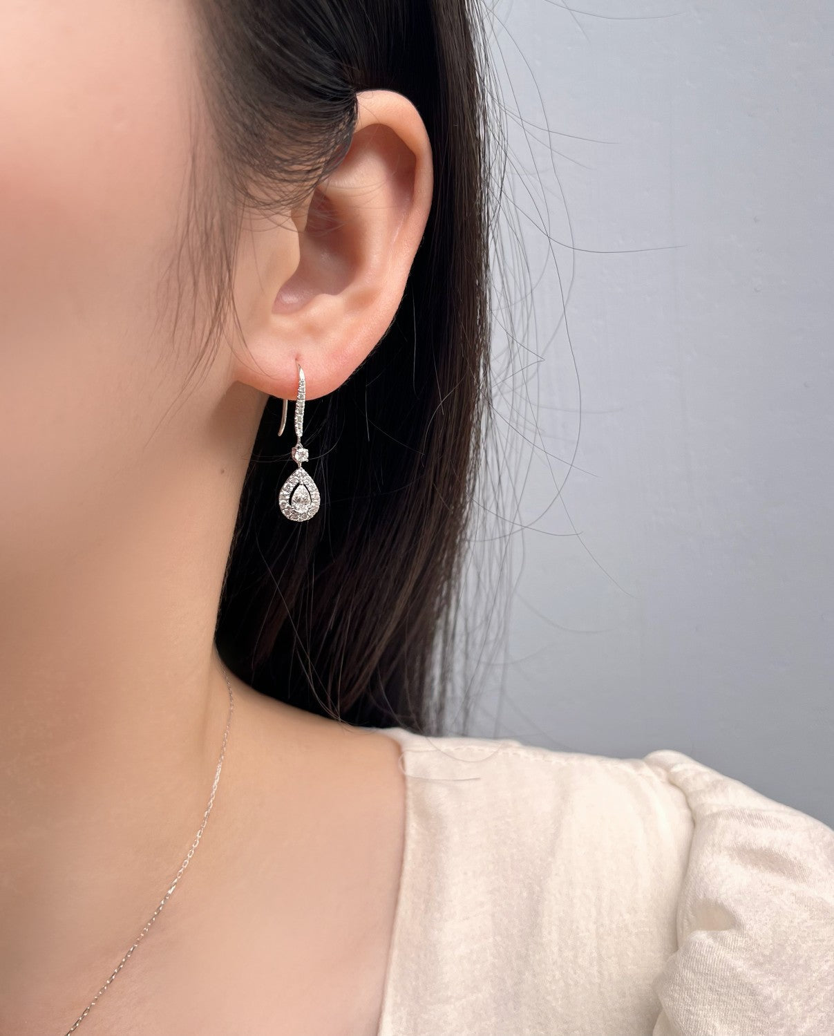 Diamond-Encrusted Waterdrop Earrings - A Must-Have Jewelry Piece - Jeweler.Jewelry