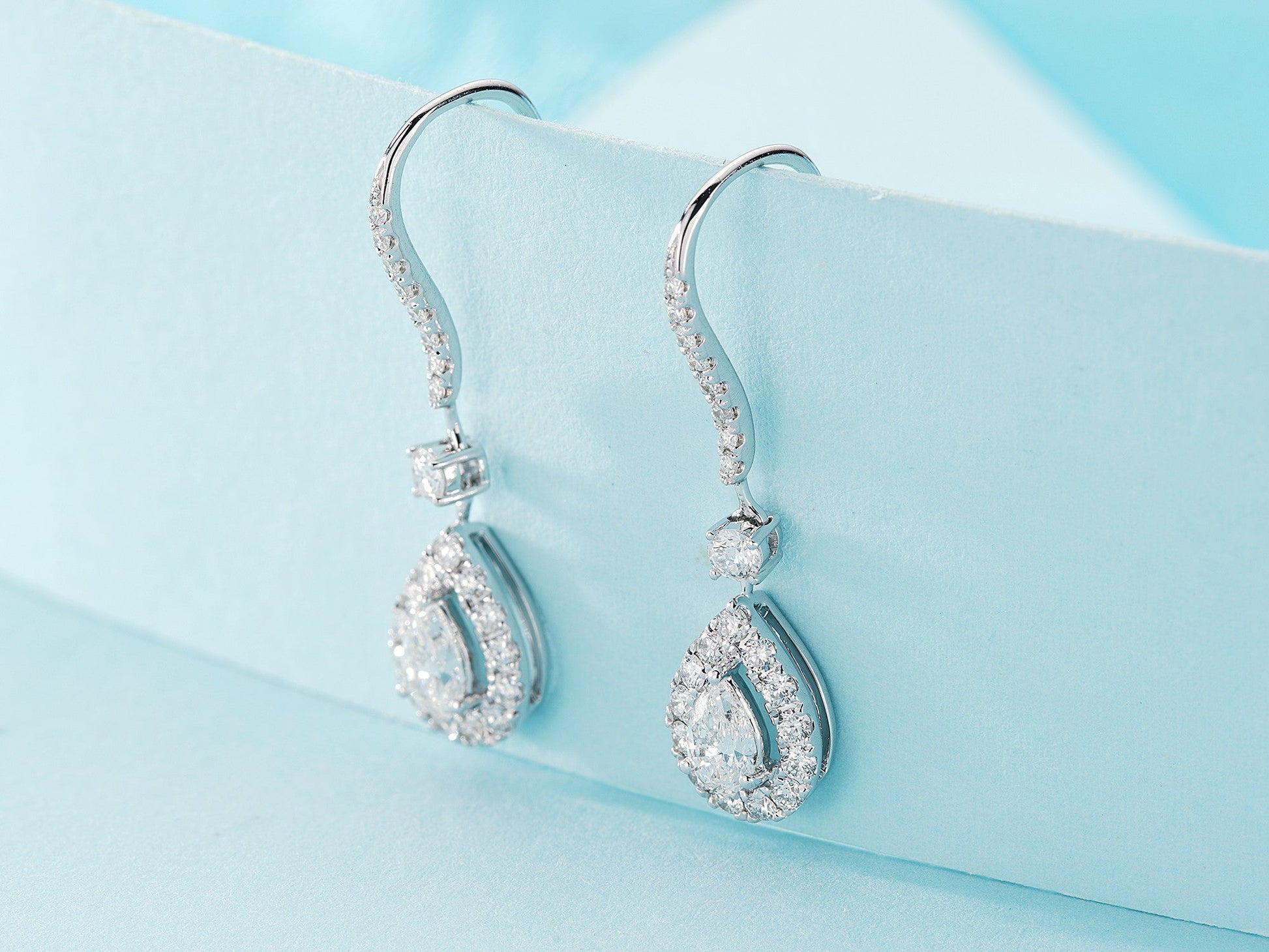 Diamond-Encrusted Waterdrop Earrings - A Must-Have Jewelry Piece - Jeweler.Jewelry