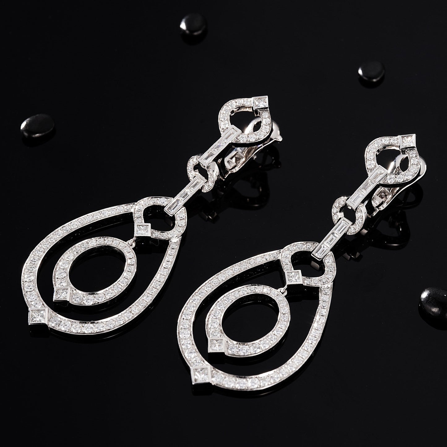 Diamond Five-Ring Earrings - Luxurious Jewelry Piece - Jeweler.Jewelry