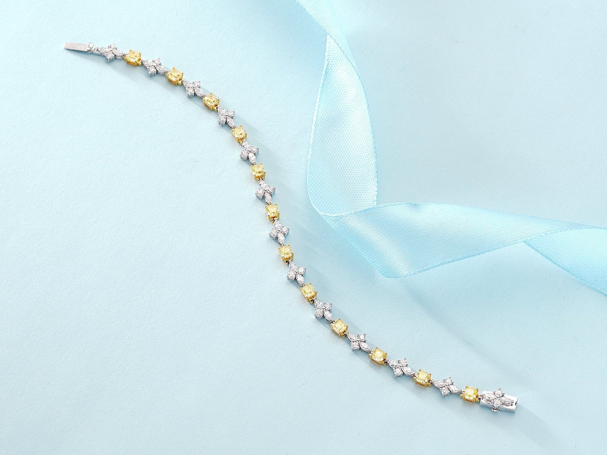 Diamond Four-Leaf Clover Bracelet - Luxury Jewelry Collection - Yellow Diamond Bracelet