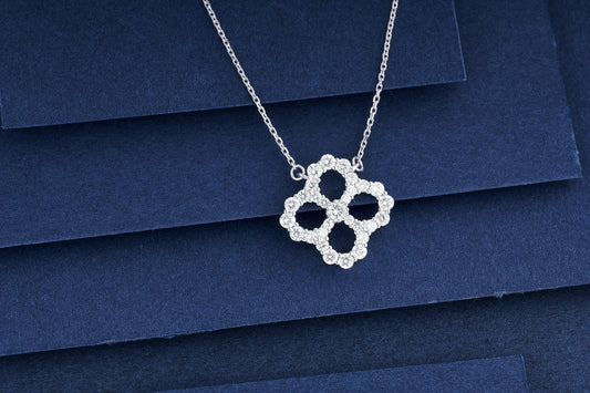 Diamond Four-Leaf Clover Pendant Jewelry - Wholesale Offer - White Diamond Pendant