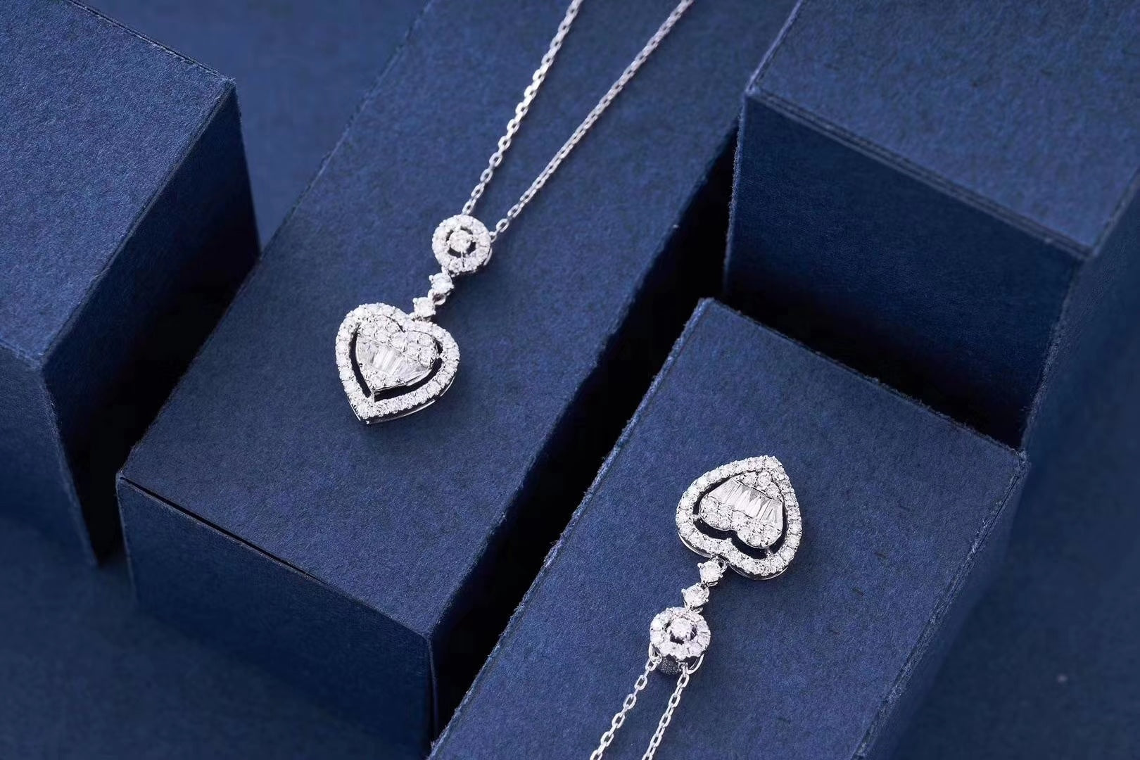 Diamond Heart-Shaped Jewelry Set: A Sparkling Choice - White Diamond Set System