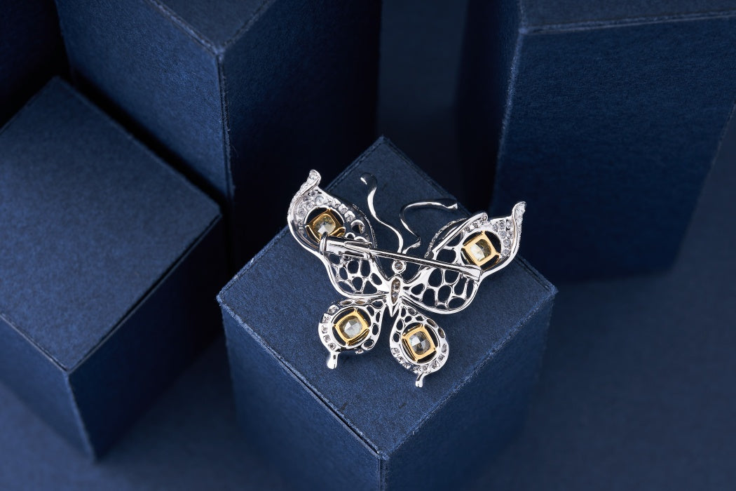 Diamond Hollow-Out Butterfly Brooch/Pendant Jewelry - Brooch