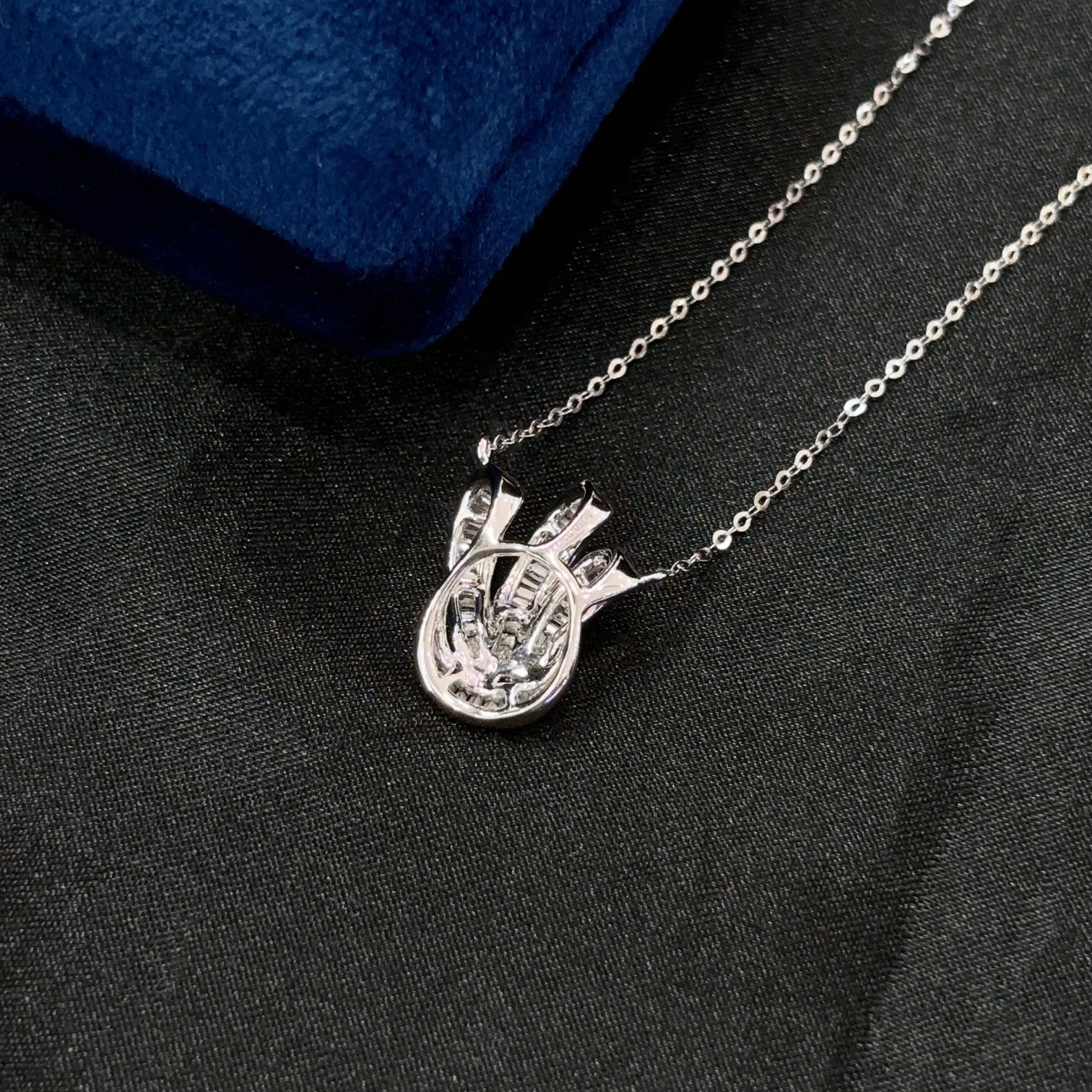 Diamond Kati Flower Basket Pendant Jewelry - White Diamond Pendant