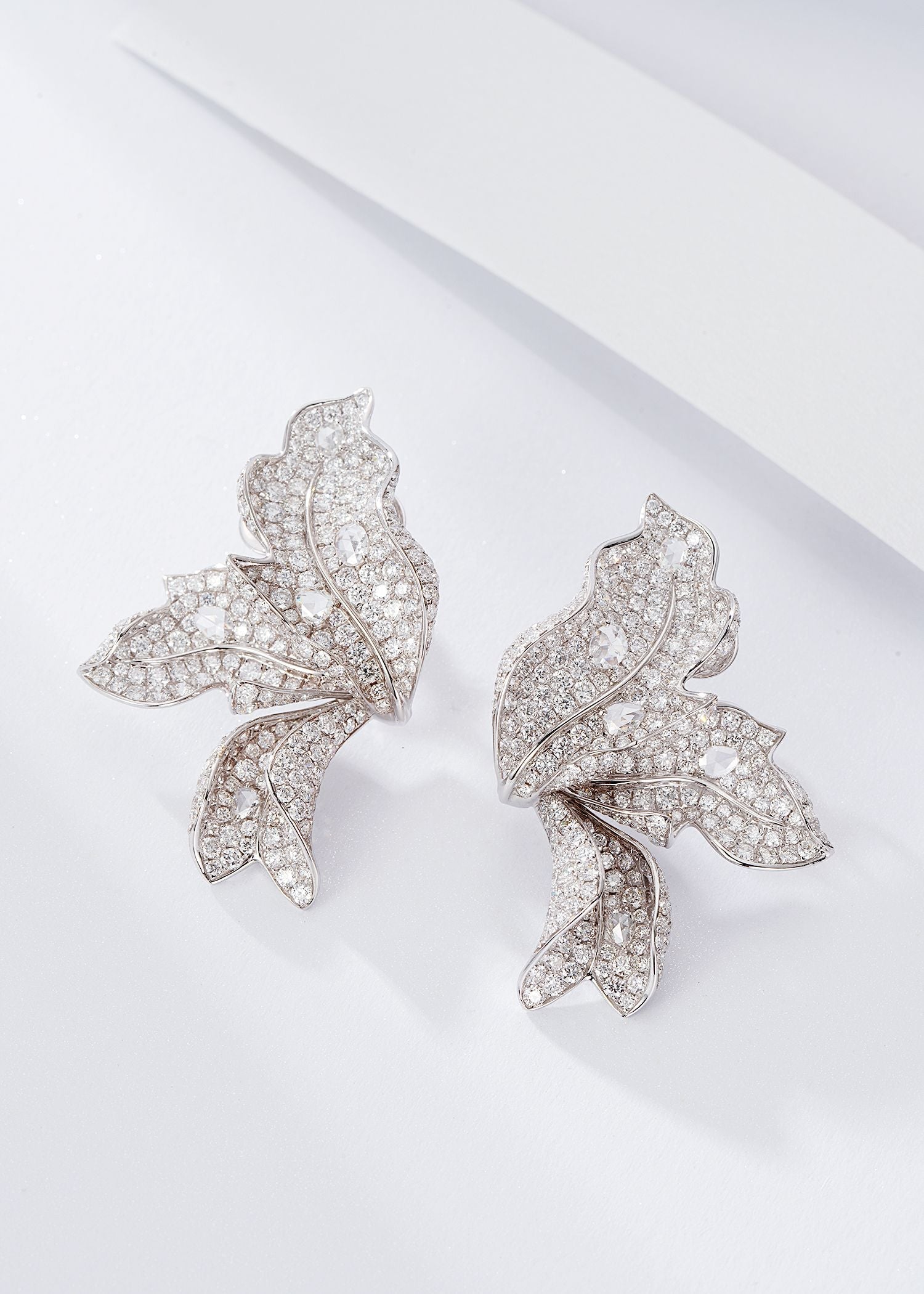 Diamond Leaf Earrings - Enchanting Jewelry Piece - Jeweler.Jewelry