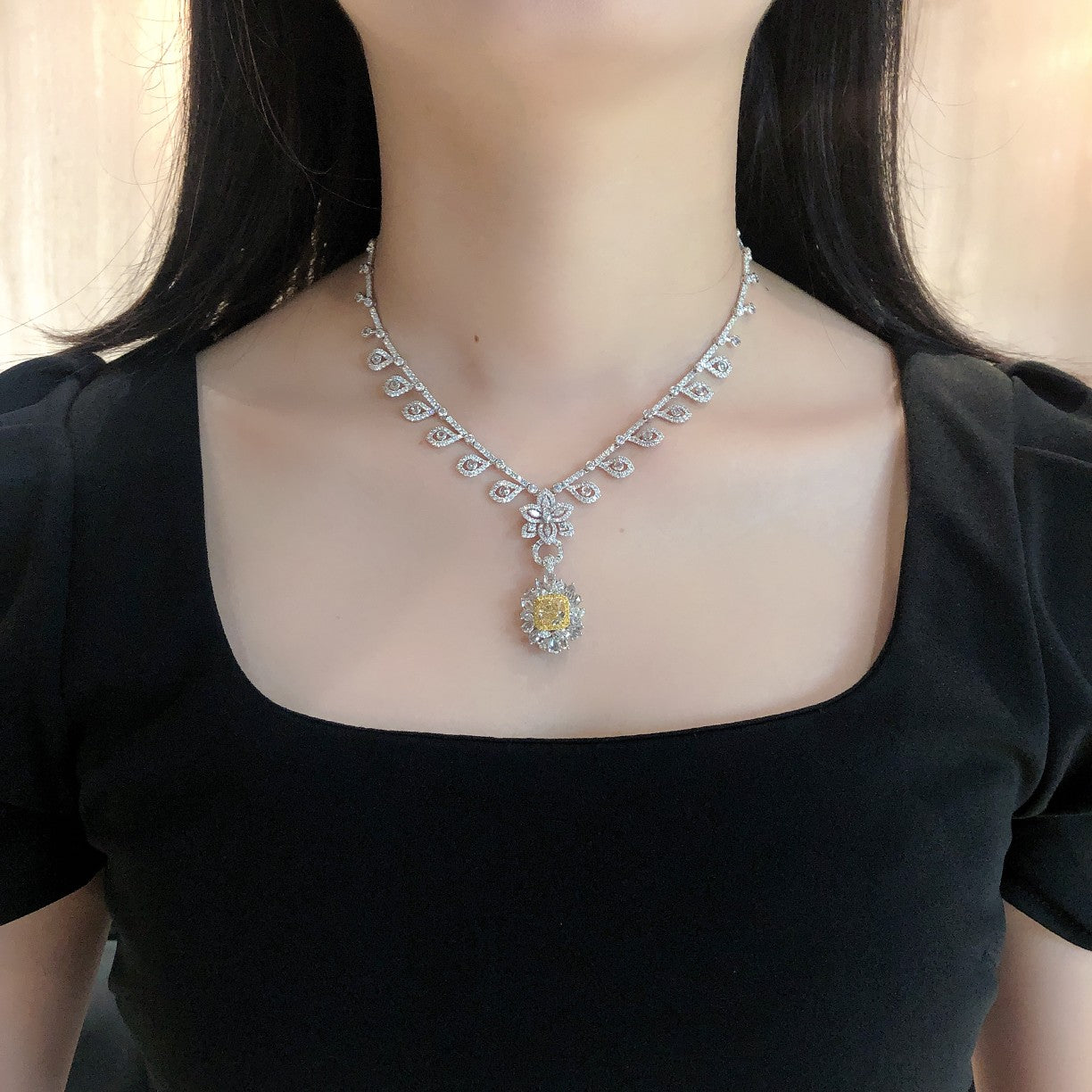 Diamond Leaf Pendant Necklace - Exquisite Jewelry Piece - White Diamond Necklace