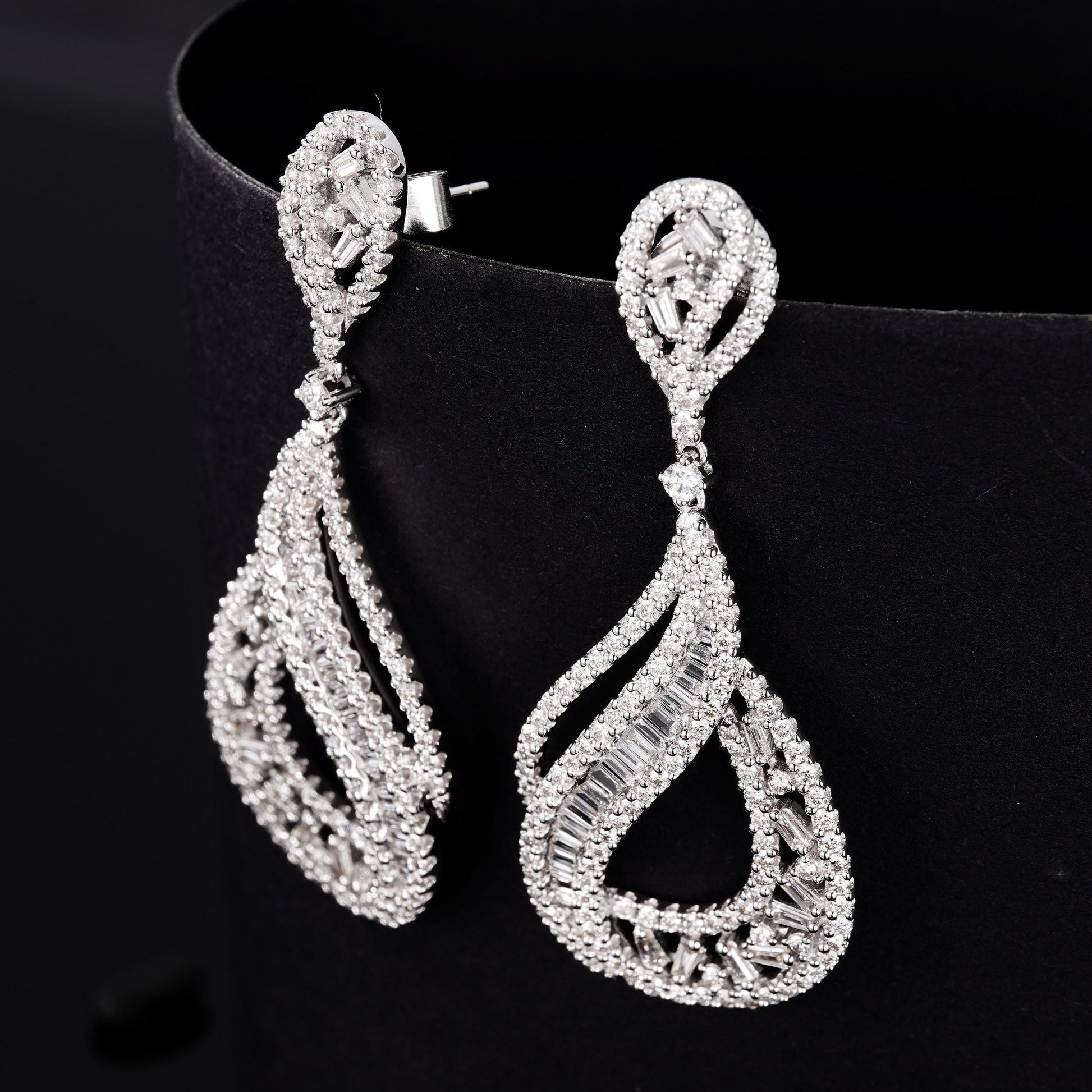 Diamond Pear-Shape Earrings - A Sparkling Jewelry Gem - Jeweler.Jewelry