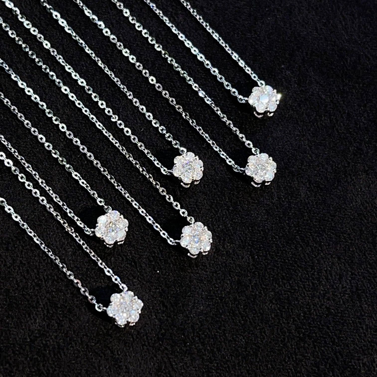 Diamond Pendant Necklace - Elegant Jewelry Piece - White Diamond Pendant