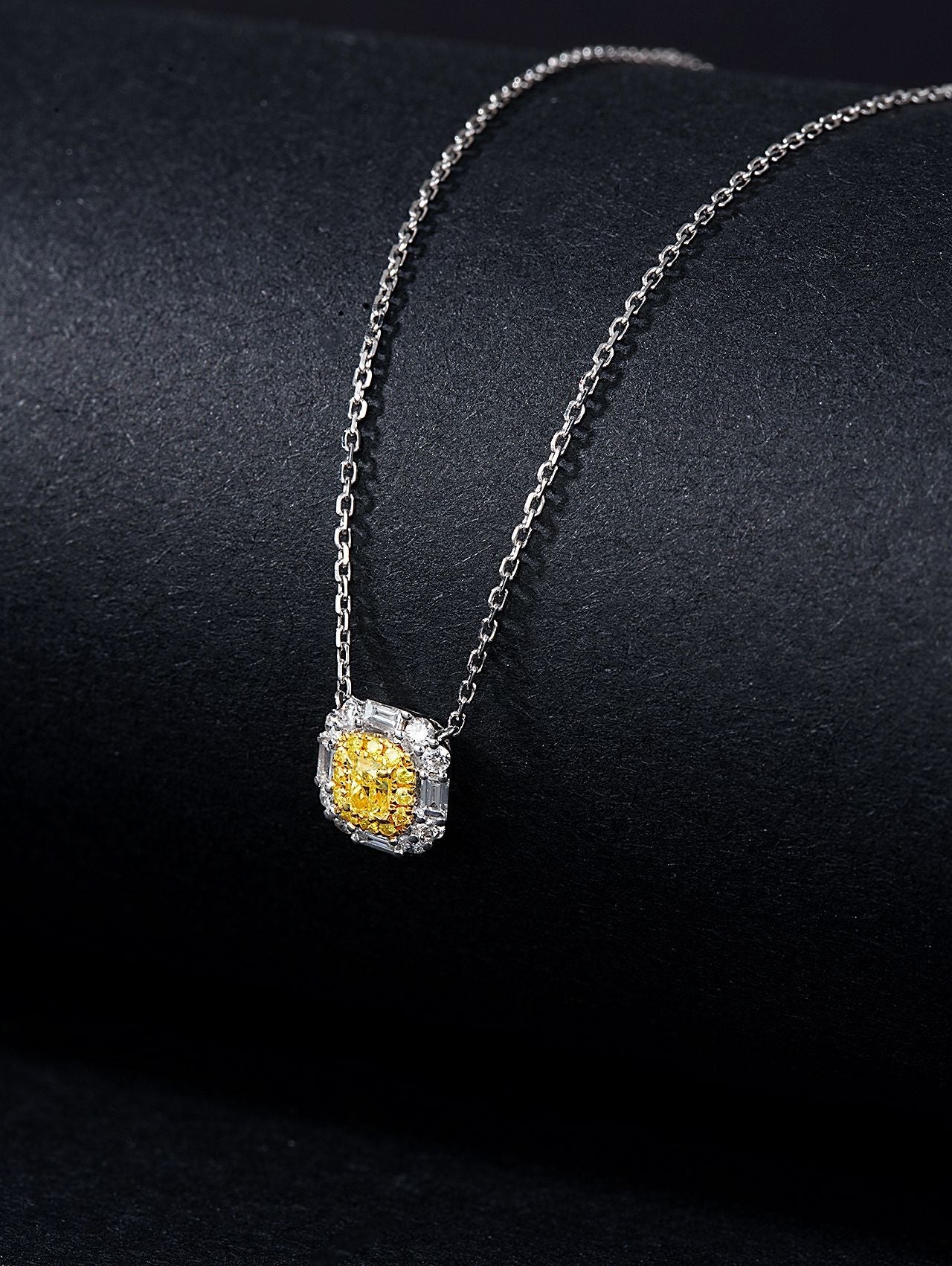 Diamond Pillow Shape Four-T Pendant Jewelry - Yellow Diamond Pendant