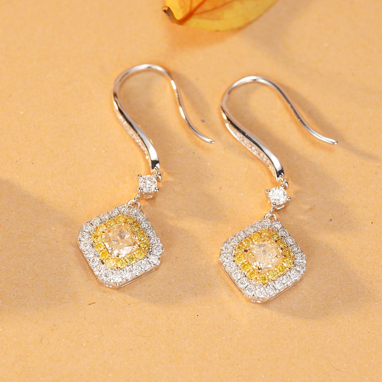 Diamond Pillow-Shaped Ear Hooks Jewelry - Wholesale Offer Jeweler.Jewelry