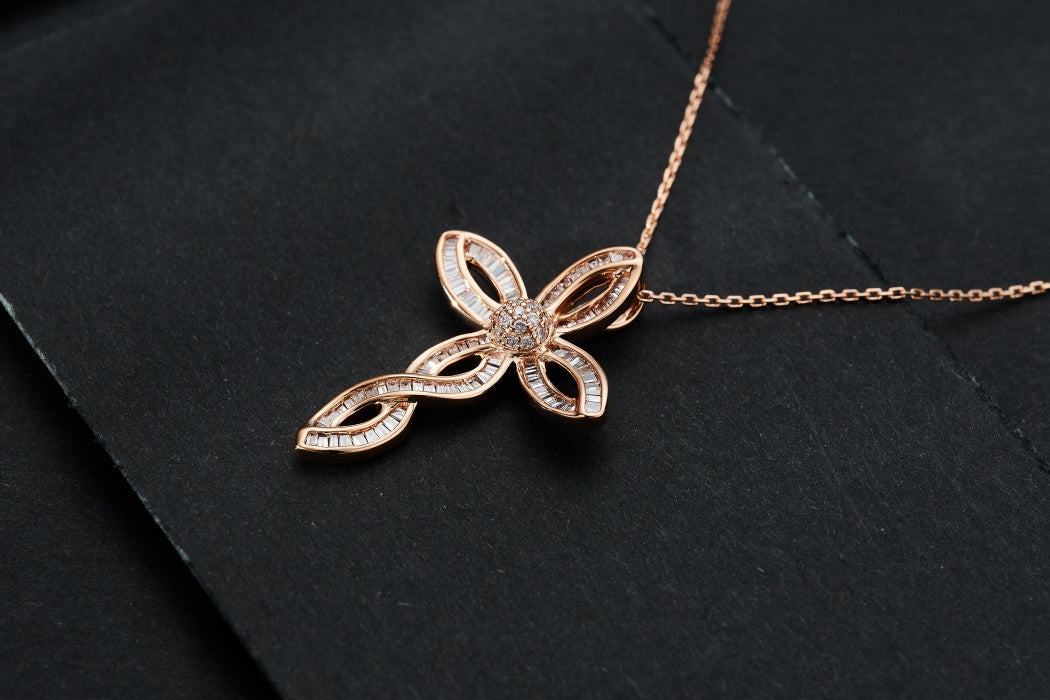 Diamond Ribbon Cross Pendant Jewelry - Wholesale Offer - White Diamond Pendant