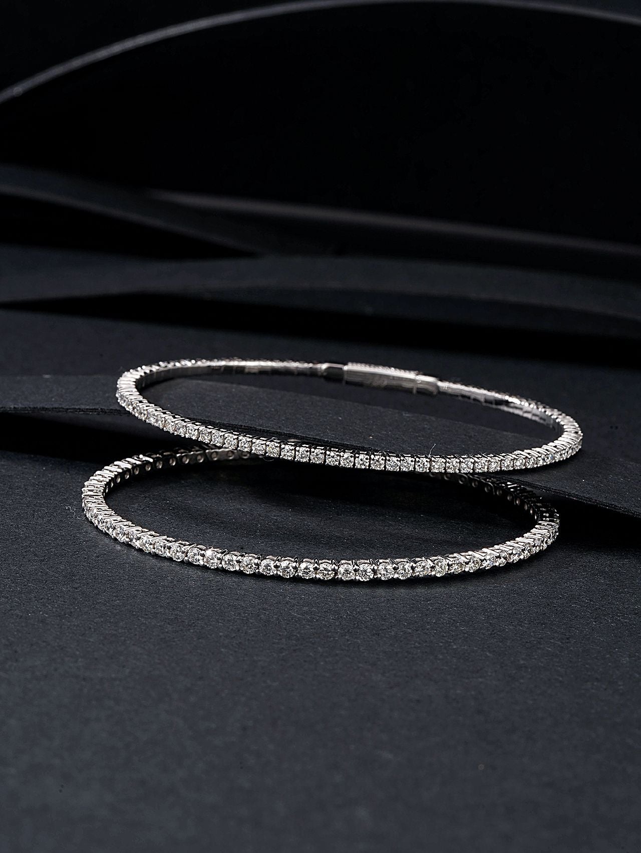 Diamond Single Circle Bracelet - Luxurious Jewelry Piece - White Diamond Bracelet