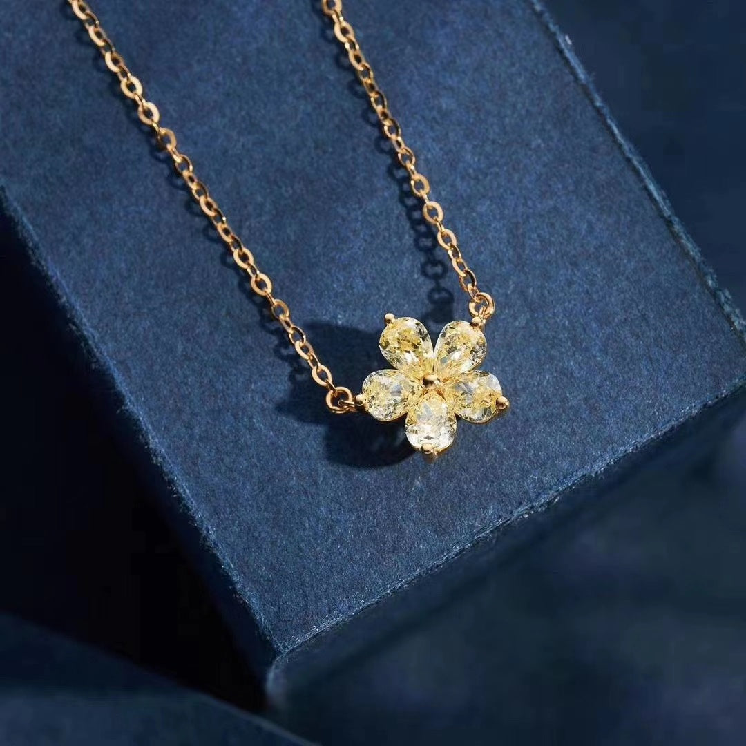 Diamond Water Drop Pendant - Five-Flower Design Jewelry - Yellow Diamond Pendant