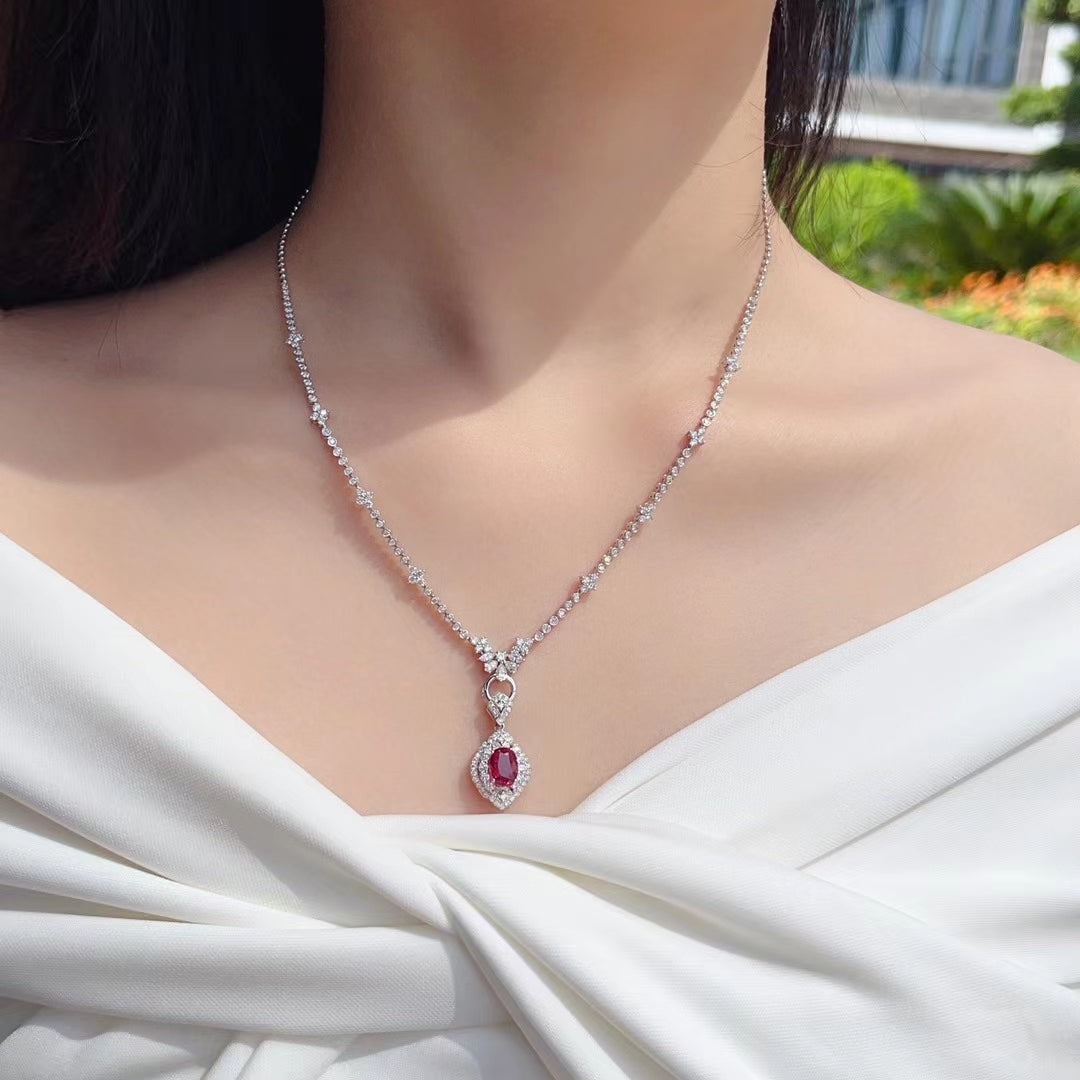 Diamond Waterdrop Pendant Necklace - Exclusive Jewelry Piece - Universal Chain