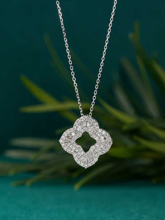 Elegant Four-Leaf Pendant Jewelry: A Sparkling Gem - White Diamond Pendant