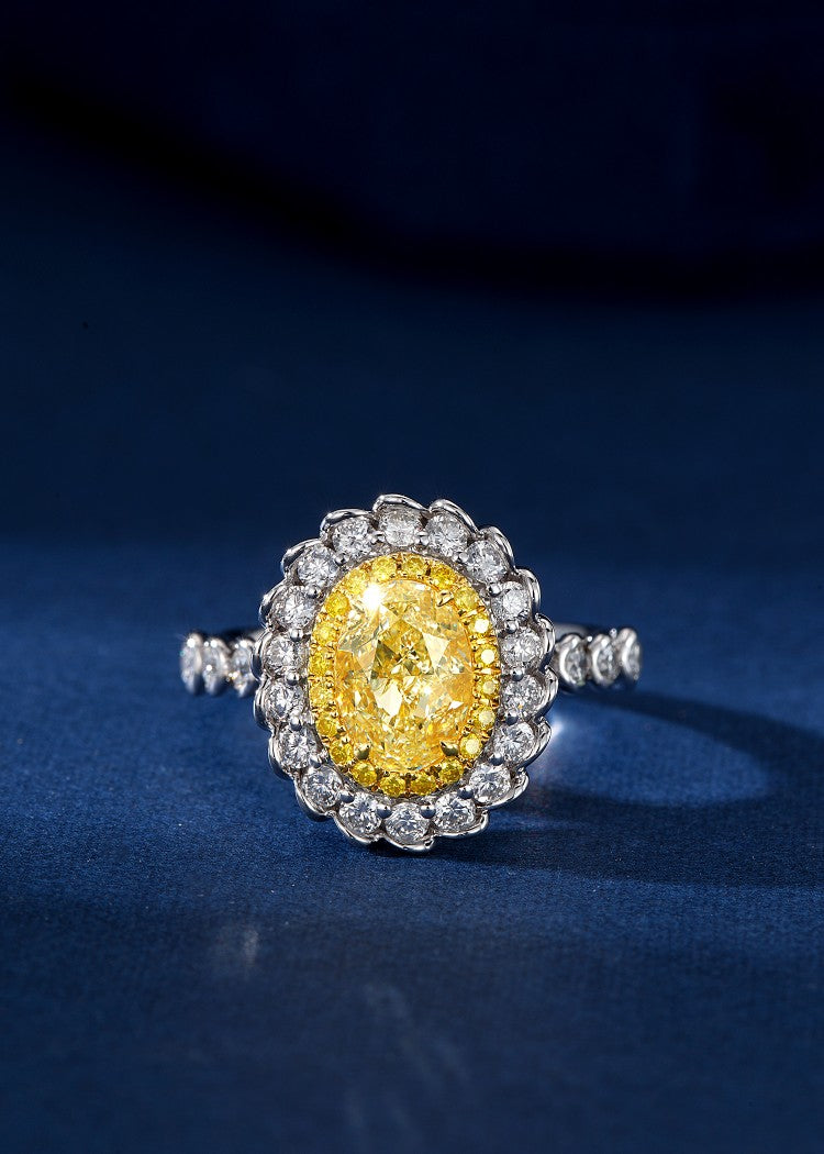 Elegant Oval-Cut Diamond Ring - A Sparkling Jewelry Gem - Yellow Diamond Ring