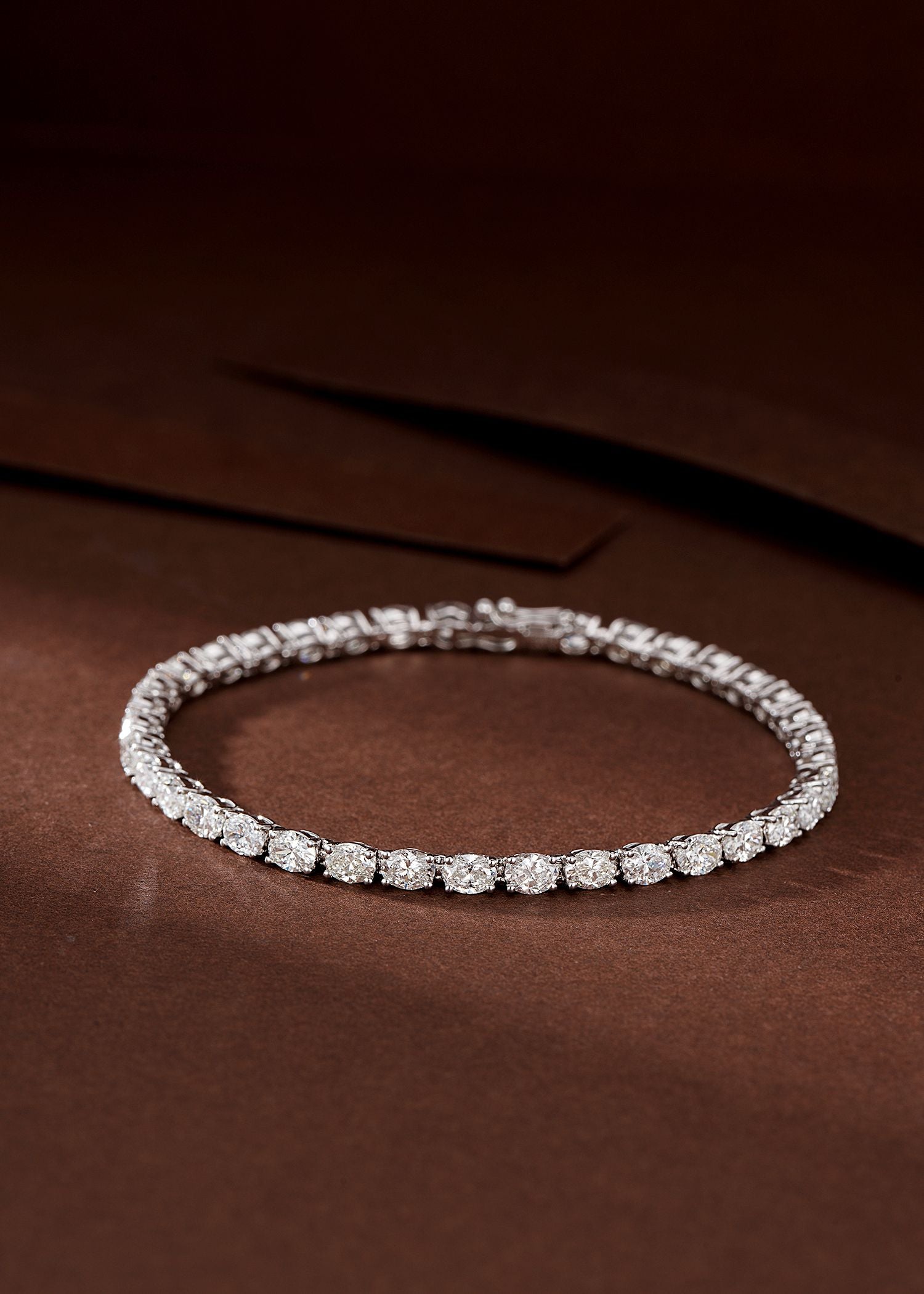 Elegant Oval Full Diamond Bracelet - Luxurious Jewelry Piece - White Diamond Bracelet