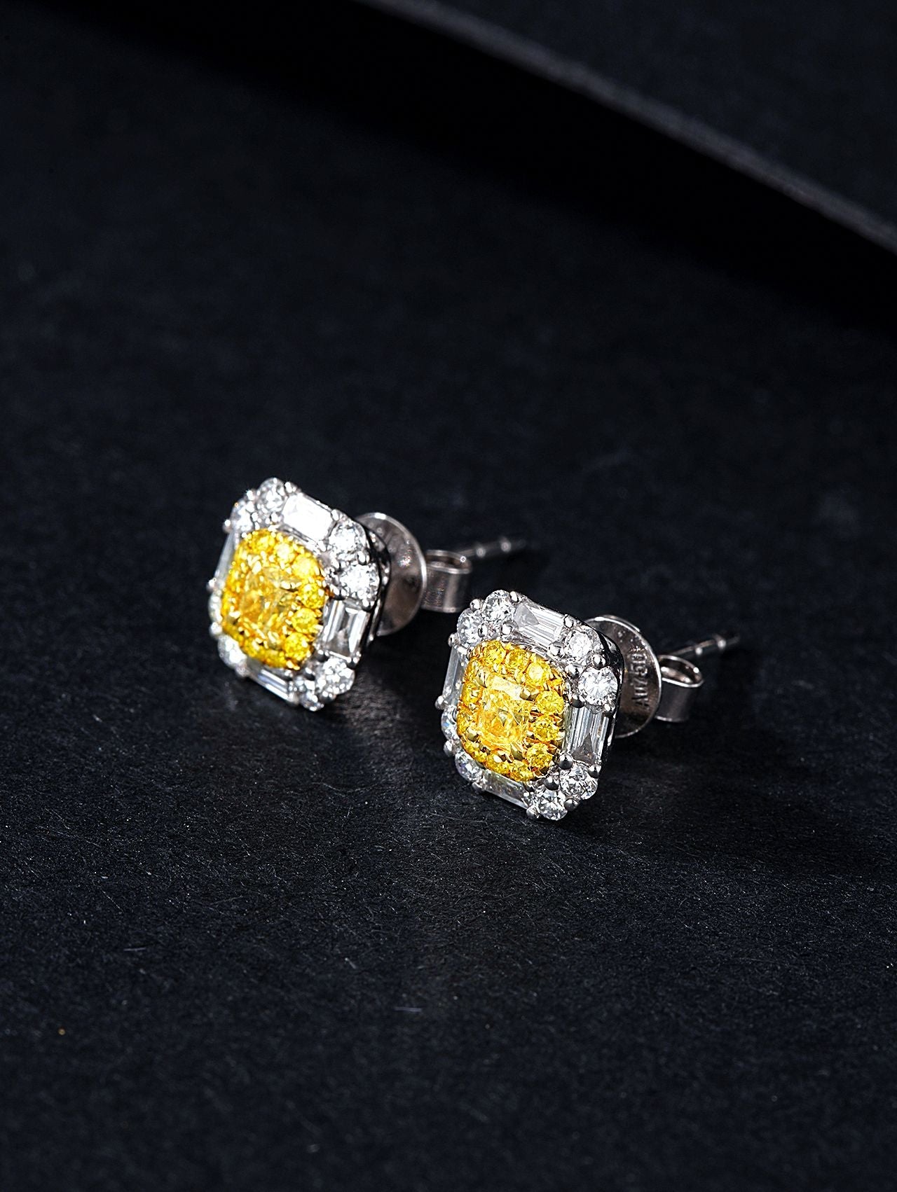 Elegant Pillow-Cut Diamond Stud Earrings - Premium Jewelry Jeweler.Jewelry