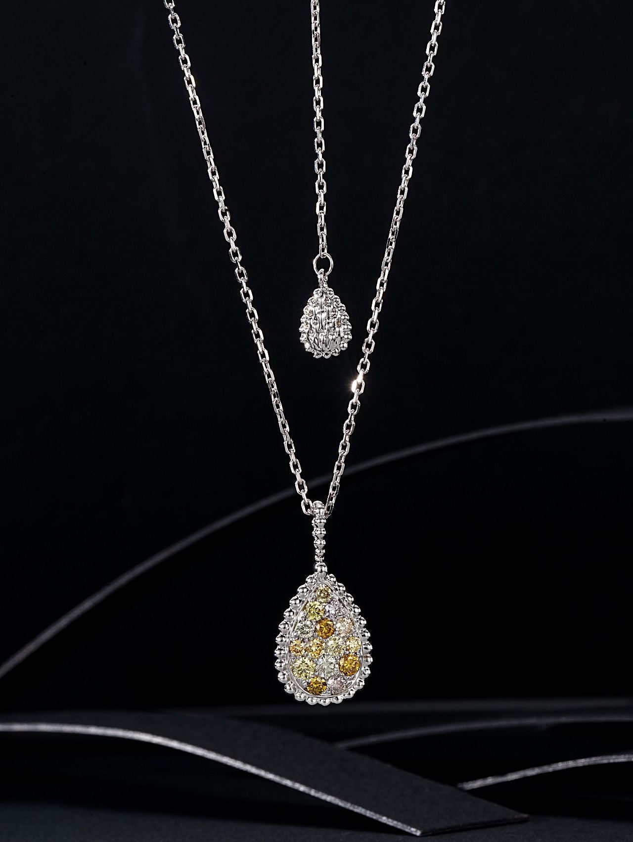 Elegant Teardrop-Shaped Jewelry Pendant - A Must-Have Gem - White Diamond Pendant