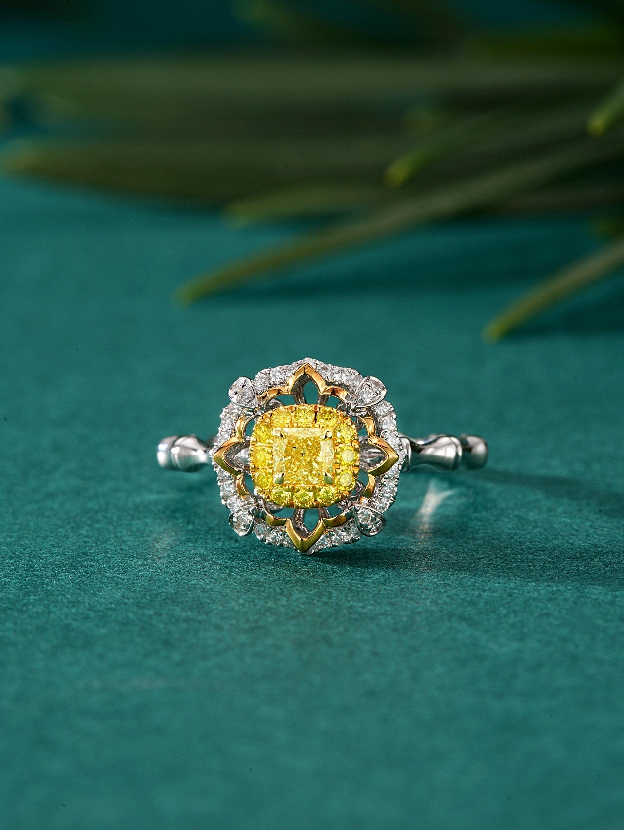 Elegant Yellow Diamond Round Flower Bamboo Ring - Fine Jewelry - Yellow Diamond Ring