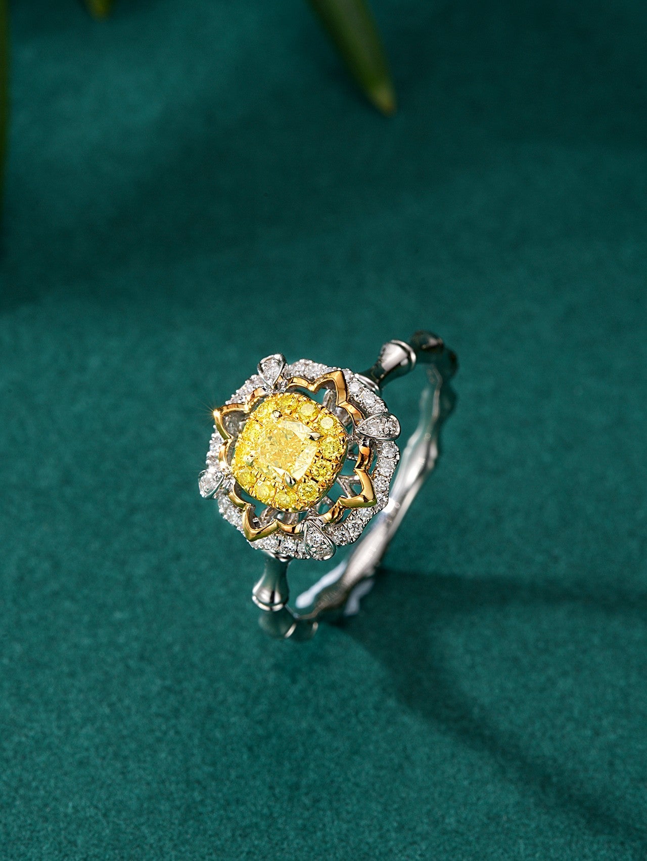 Elegant Yellow Diamond Round Flower Bamboo Ring - Fine Jewelry - Yellow Diamond Ring