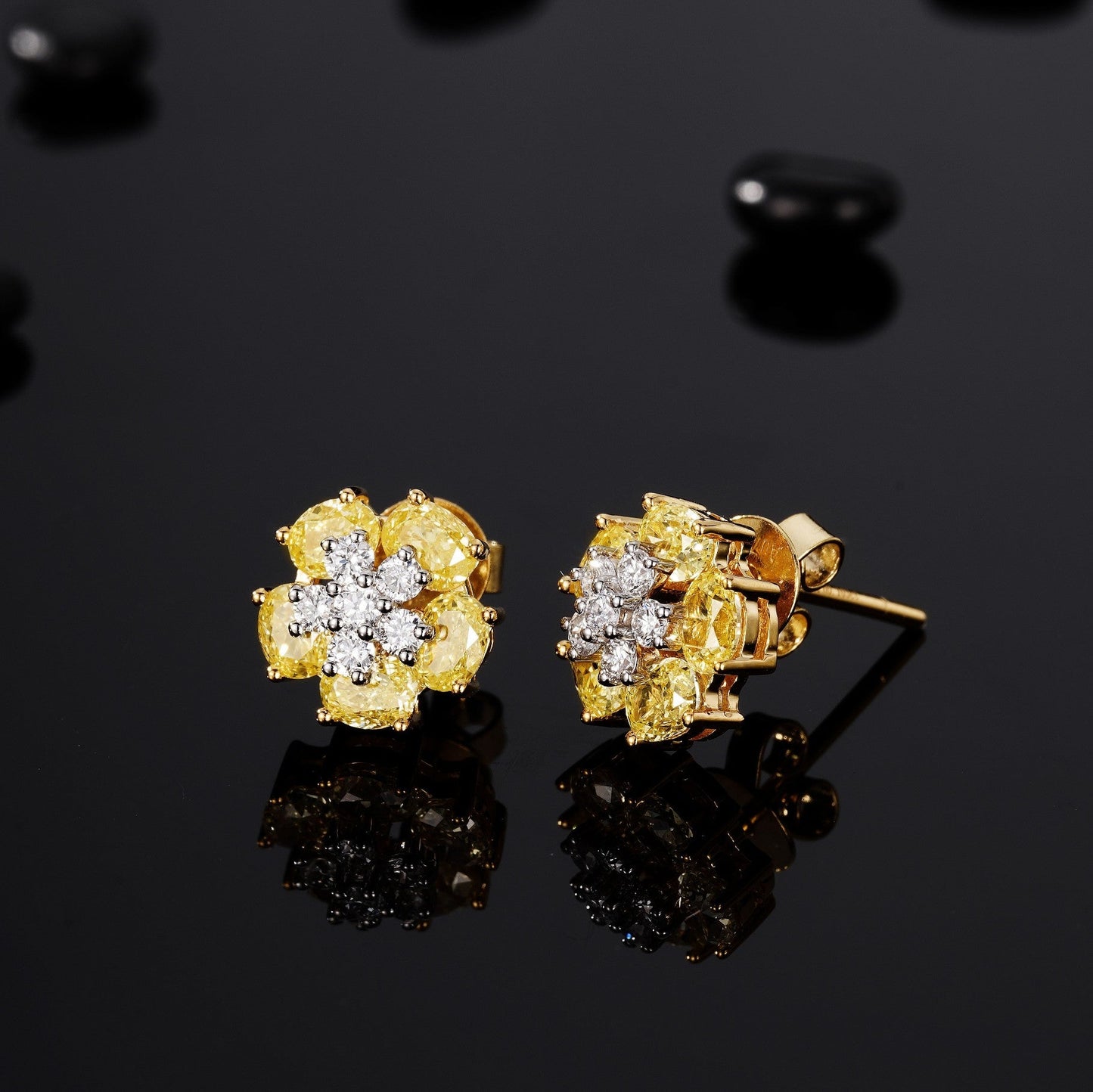 Elliptical Flower Stud Earrings with Yellow Diamond - Luxury Jewelry Jeweler.Jewelry