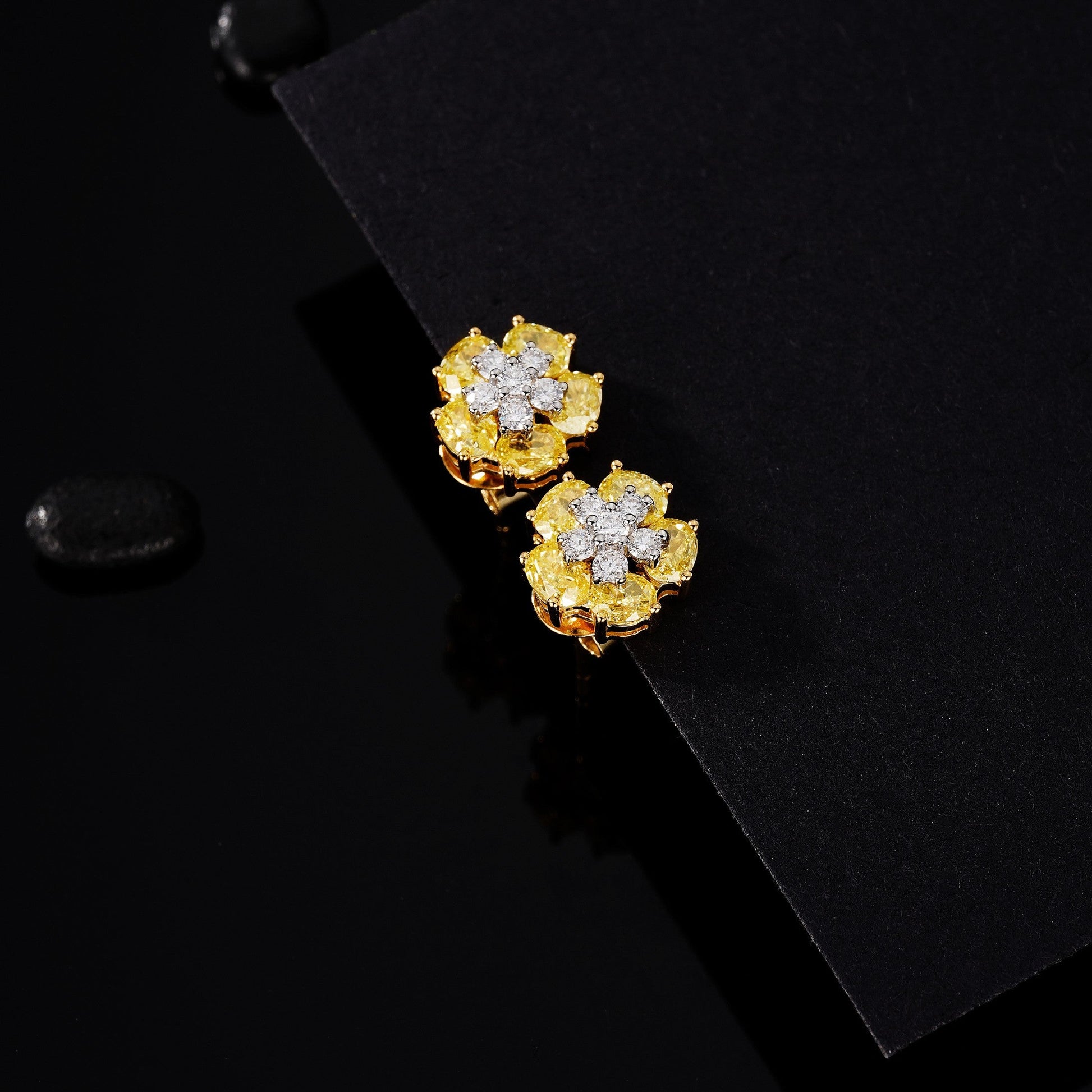 Elliptical Flower Stud Earrings with Yellow Diamond - Luxury Jewelry Jeweler.Jewelry