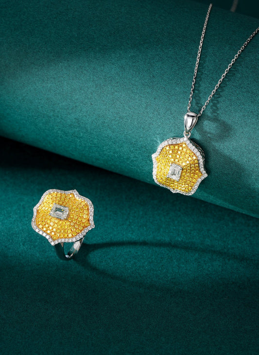 Emerald and Yellow Diamond Pendant - Exquisite Jewelry Piece - Yellow Diamond Pendant