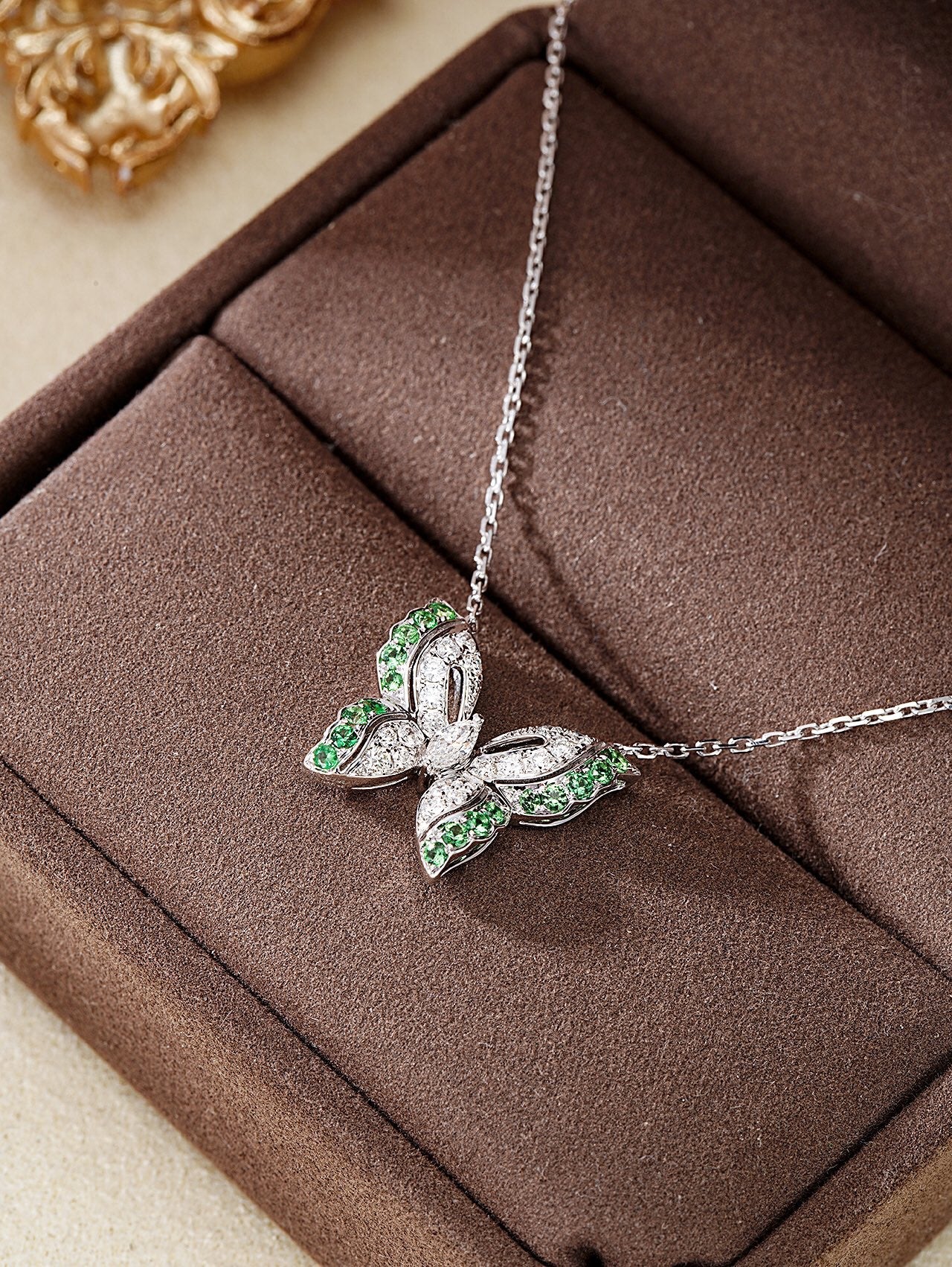 Emerald Butterfly Pendant Necklace - Luxurious Gemstone Jewelry - Chevrolet pendant