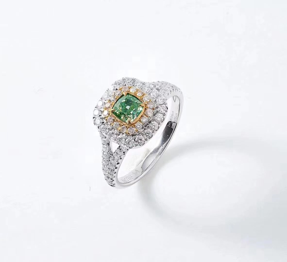 Emerald Cut Diamond Y-Arm Round Diamond Ring with CTI Certificate - Luxury Jewelry - Green Diamond Ring