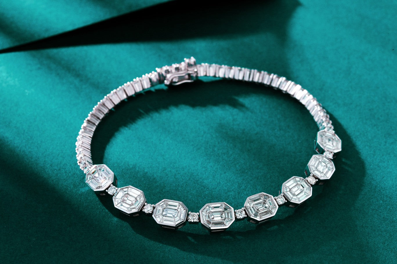 Emerald Green Bracelet - Premium Jewelry Collection - White Diamond Bracelet