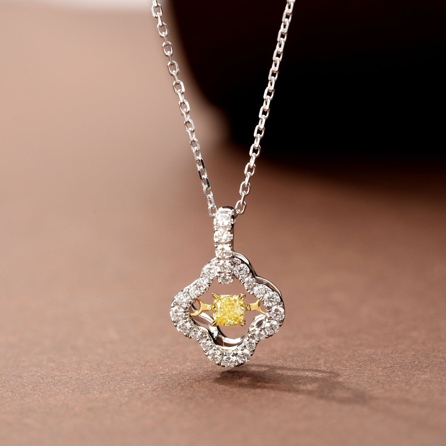 Enchanting Four-Leaf Pendant Jewelry - Yellow Diamond Pendant