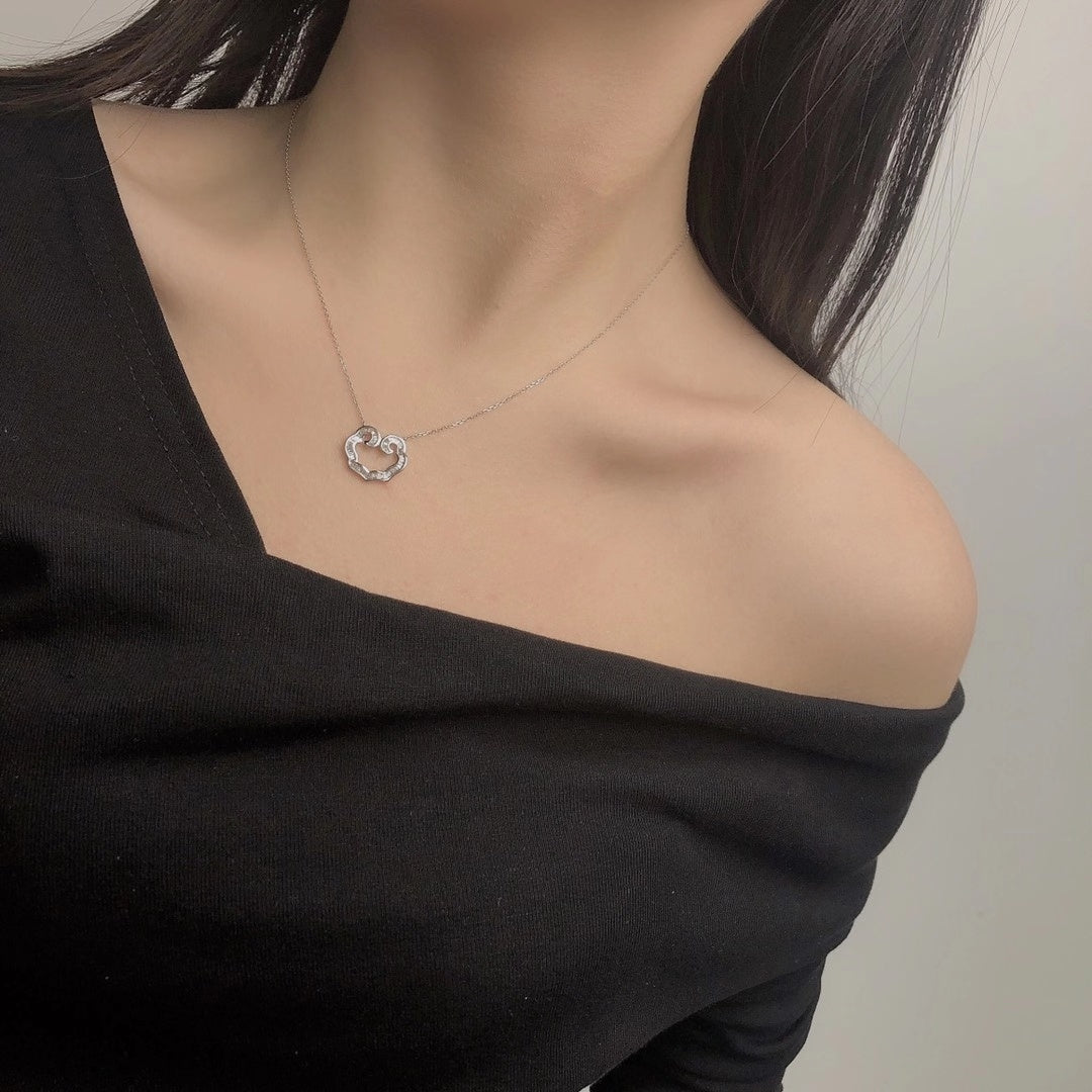 Enchanting Mini Ruyi Pendant Jewelry - White Diamond Pendant