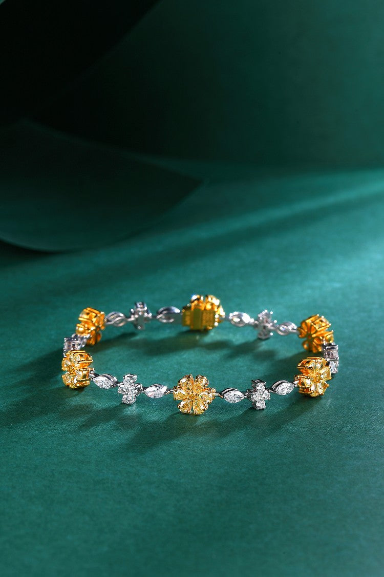 Enchanting Six-Petal Color-Separated Drop Pendant Jewelry - Yellow Diamond Bracelet