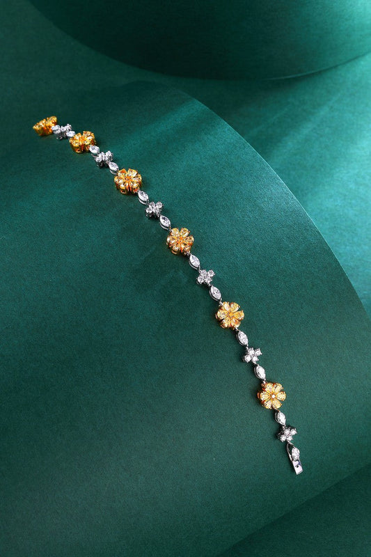 Enchanting Six-Petal Color-Separated Drop Pendant Jewelry - Yellow Diamond Bracelet