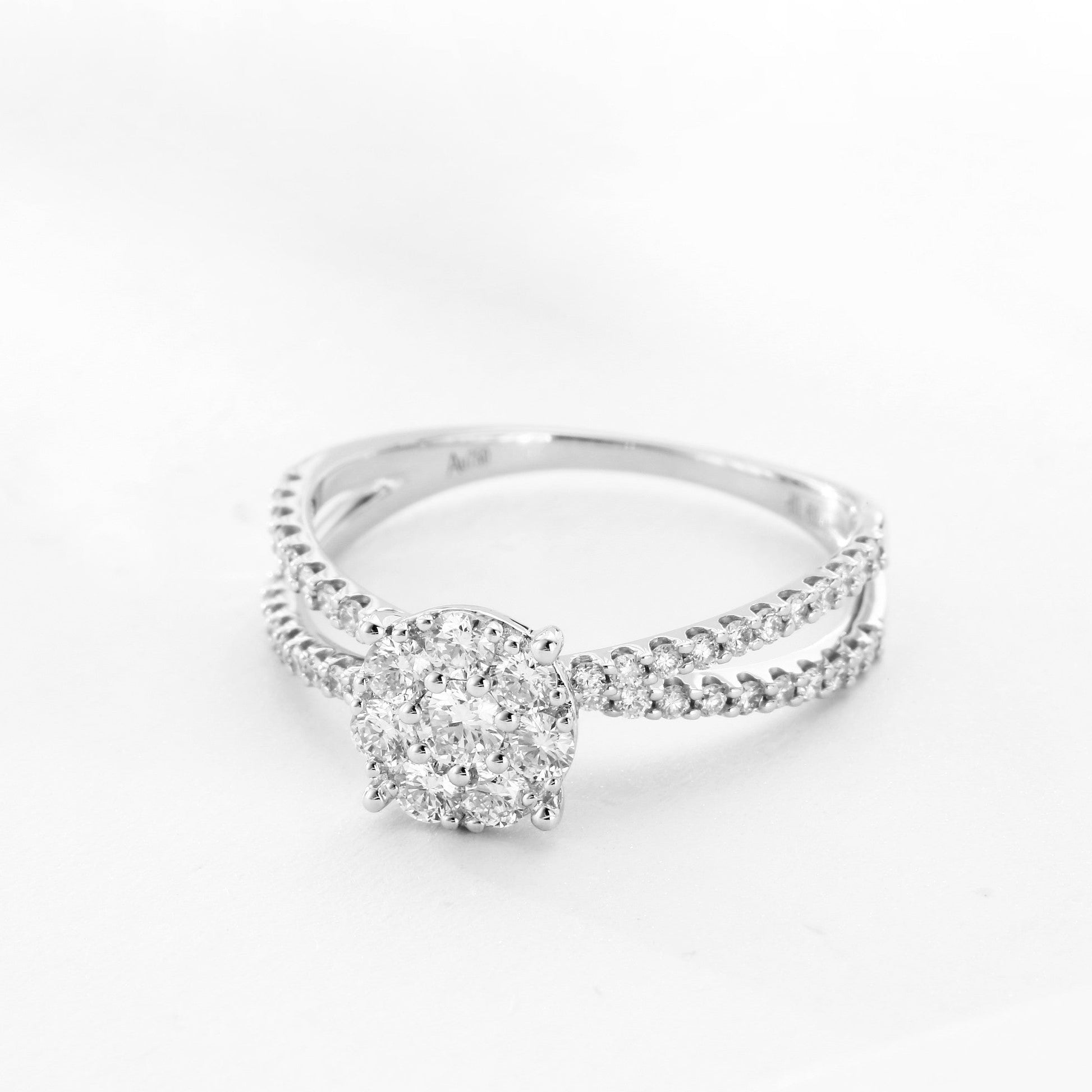 Exquisite 0.71ct Diamond Seven-Stone Arm-Style Ring in Jewelry Collection - White Diamond Ring