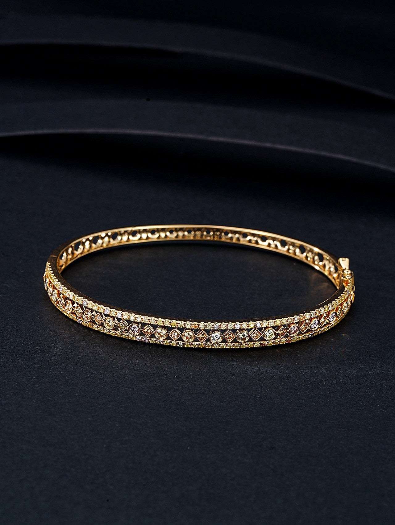 Exquisite Diamond and Rhombus-Shaped Colorful Bracelet - Jewelry Gem - Colored Diamond Bracelet