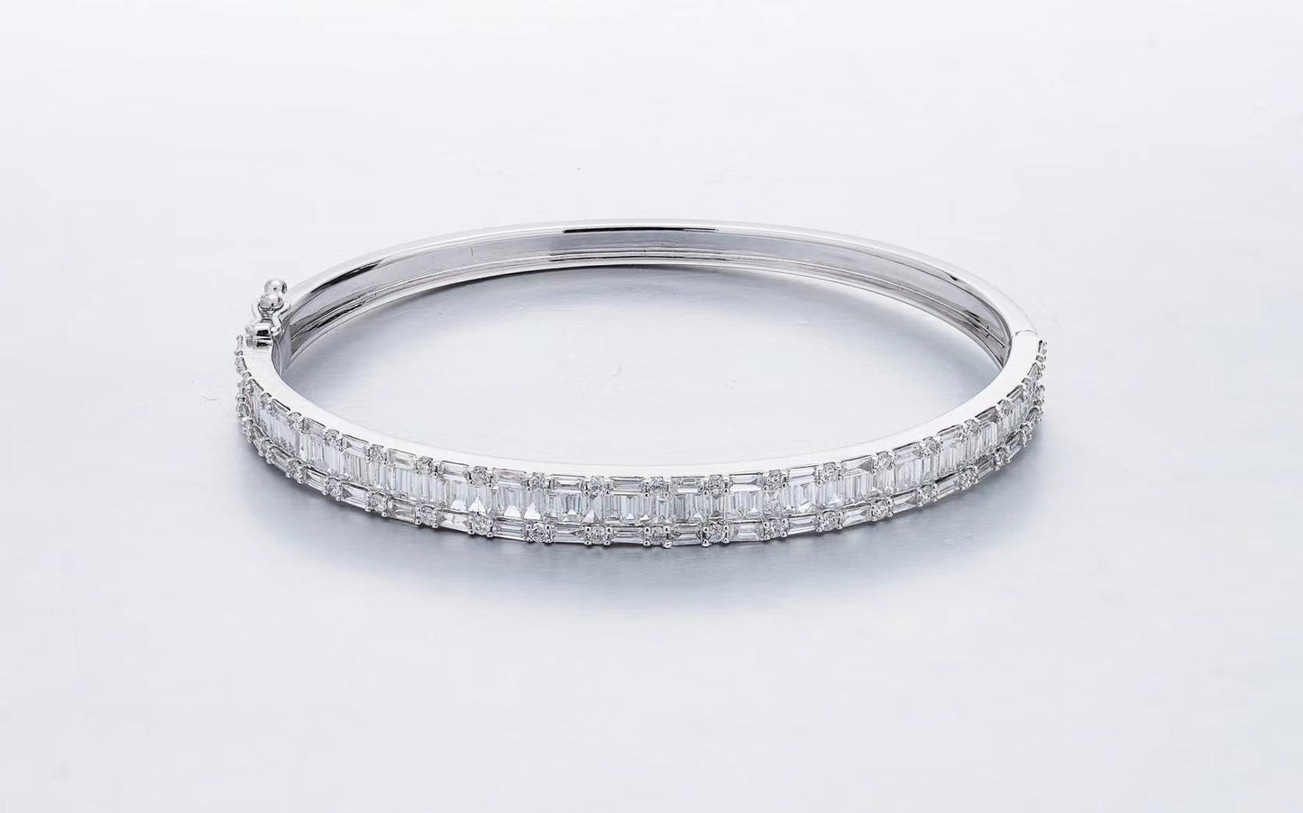 Exquisite Diamond Bracelet with Semi-Circle Design | Premium Jewelry - White Diamond Bracelet