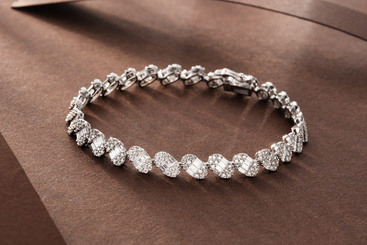 Exquisite Diamond Elliptical Bracelet for Jewelry Lovers - White Diamond Bracelet