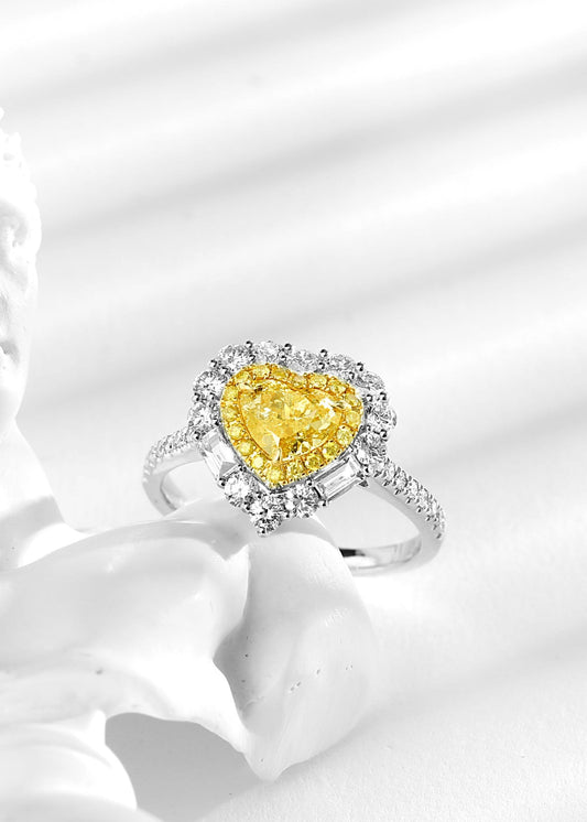 Exquisite Diamond Jewelry: T-Square Heart-Shaped Ring with Clara Yellow Diamond - Yellow Diamond Ring