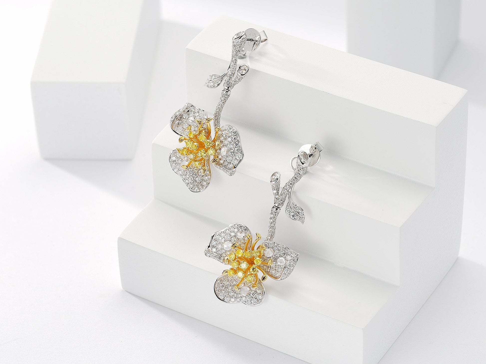 Exquisite Diamond Tricolor Flower Earrings - Jewelry Collection Jeweler.Jewelry