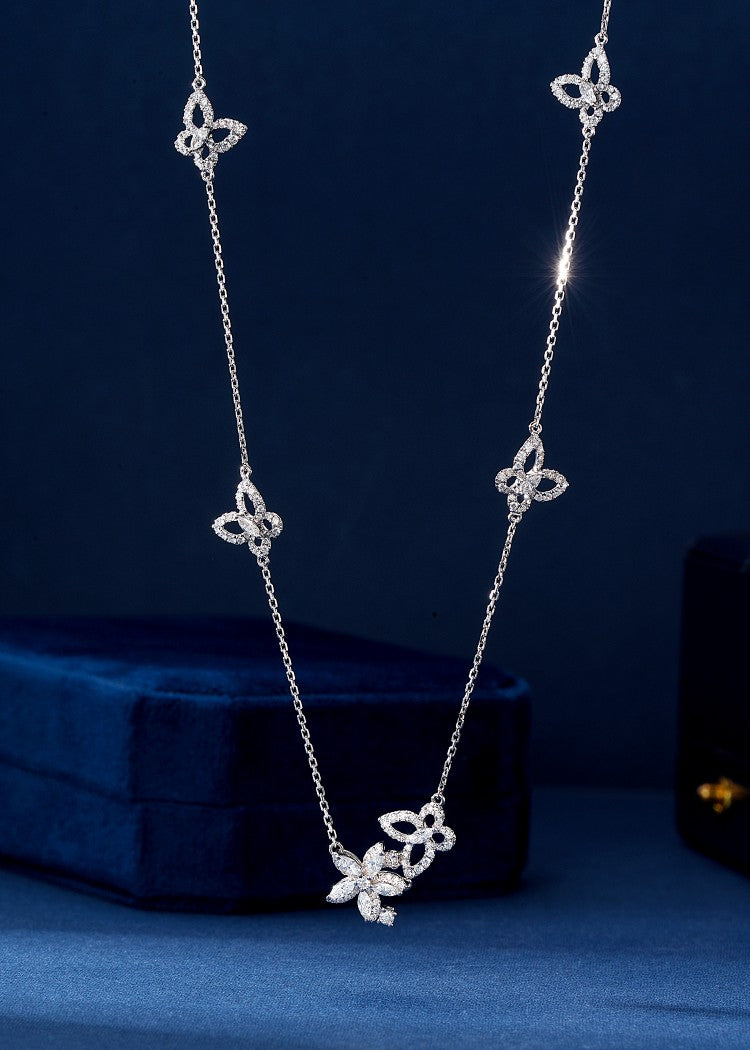 Exquisite Five-Leaf Butterfly Pendant Jewelry - White Diamond Pendant