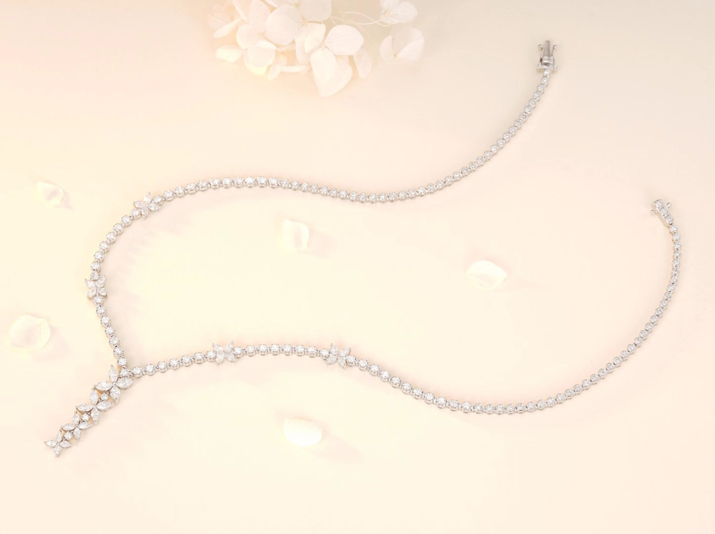 Exquisite Four-Leaf Marquise Tassel Pendant Jewelry - White Diamond Necklace