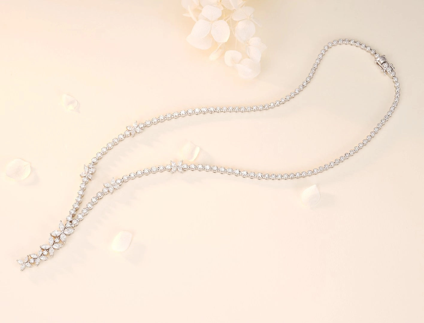 Exquisite Four-Leaf Marquise Tassel Pendant Jewelry - White Diamond Necklace