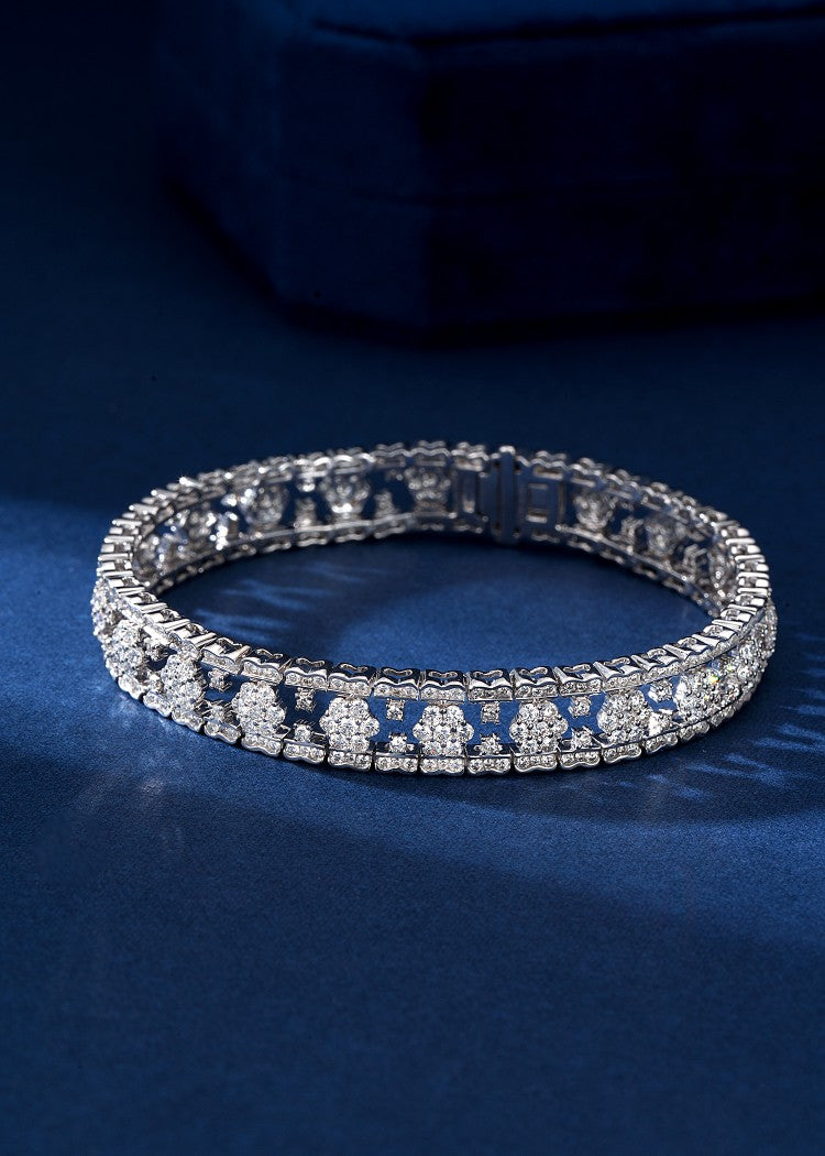 Exquisite Hollowed-out Round Diamond Five-Flower Bracelet - Luxury Jewelry - White Diamond Bracelet