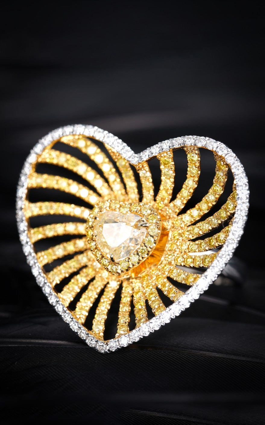 Exquisite Hollowed-out Yellow Diamond Heart-shaped Ring - Luxury Jewelry - Yellow Diamond Ring